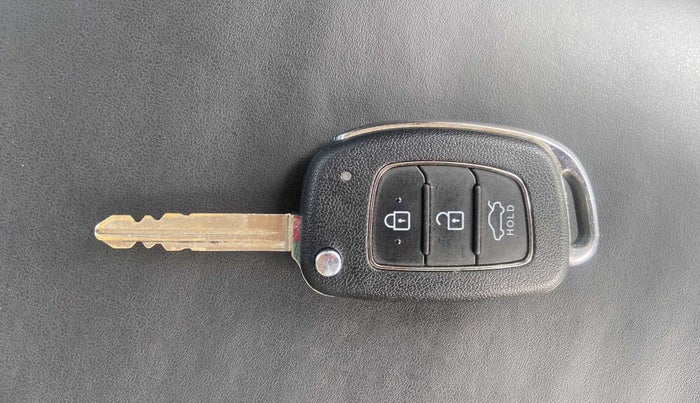 2021 Hyundai GRAND I10 NIOS SPORTZ AMT 1.2 KAPPA VTVT, Petrol, Automatic, 11,746 km, Key Close Up
