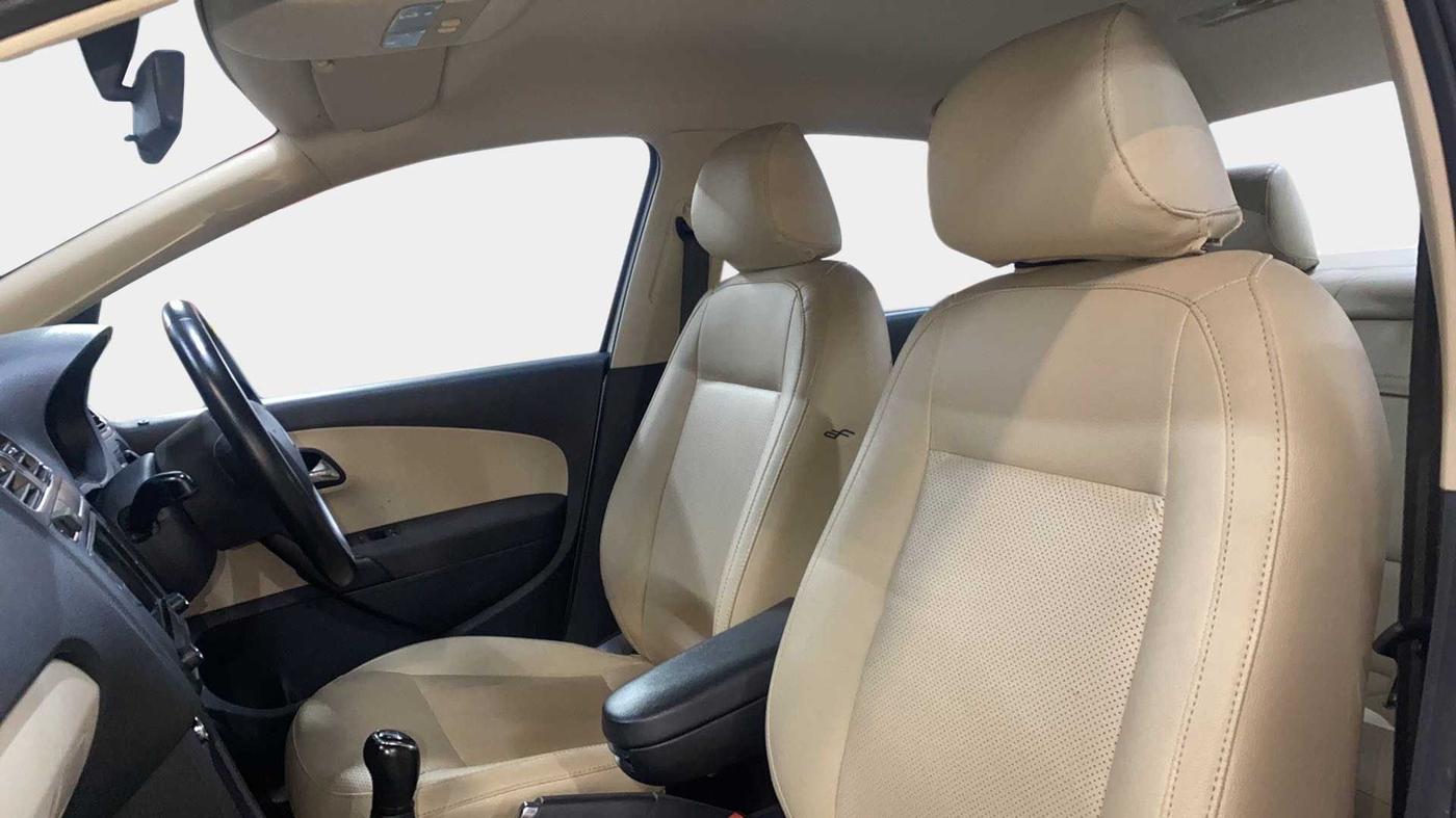 2019 Skoda Rapid AMBITION 1.6 MPI MT, Petrol, Manual, 16,394 km, Right Side Front Door Cabin