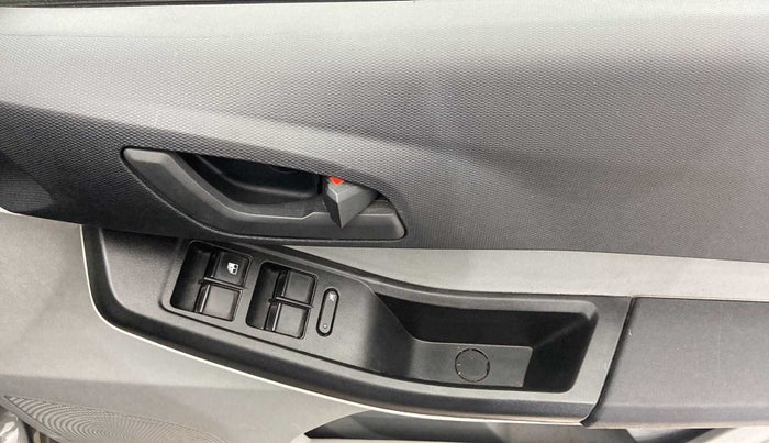 2022 Tata Tiago XT PETROL, Petrol, Manual, 13,733 km, Driver Side Door Panels Control