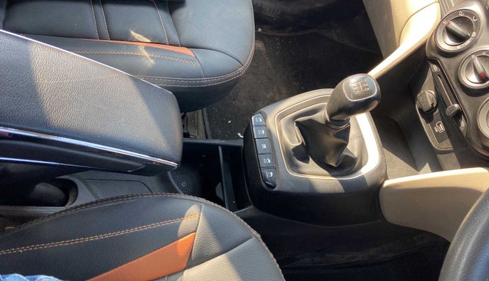 2019 Hyundai NEW SANTRO SPORTZ MT, Petrol, Manual, 40,091 km, Gear Lever