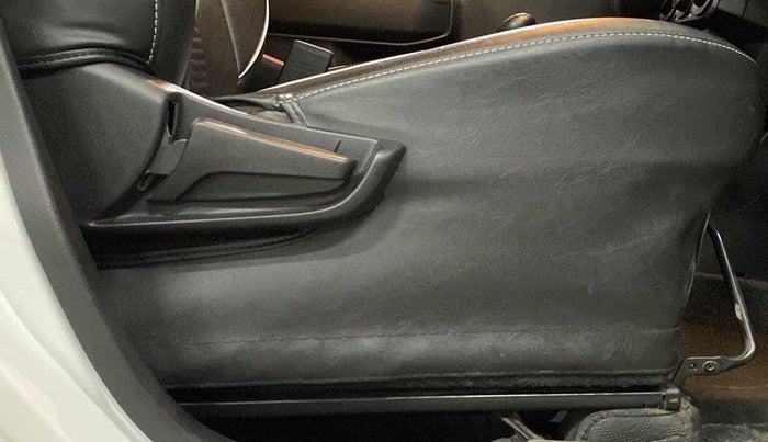 2020 Maruti S PRESSO VXI+, Petrol, Manual, 28,869 km, Driver Side Adjustment Panel