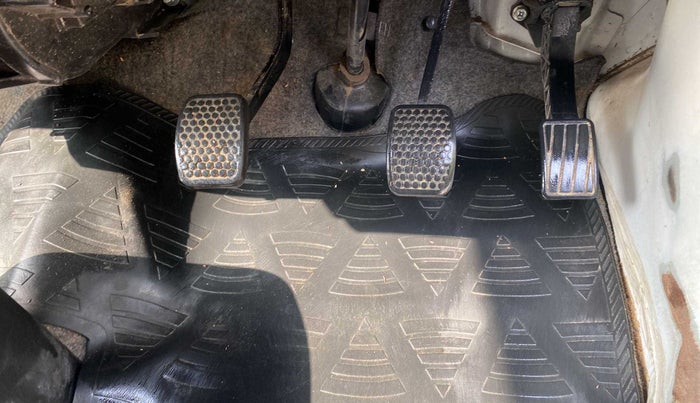 2022 Maruti Eeco 5 STR AC CNG (O), CNG, Manual, 31,899 km, Pedals