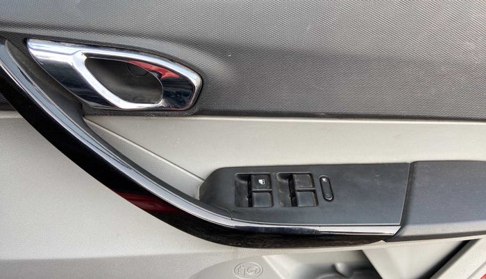 2020 Tata Tiago XZA PLUS PETROL, Petrol, Automatic, 58,904 km, Driver Side Door Panels Control