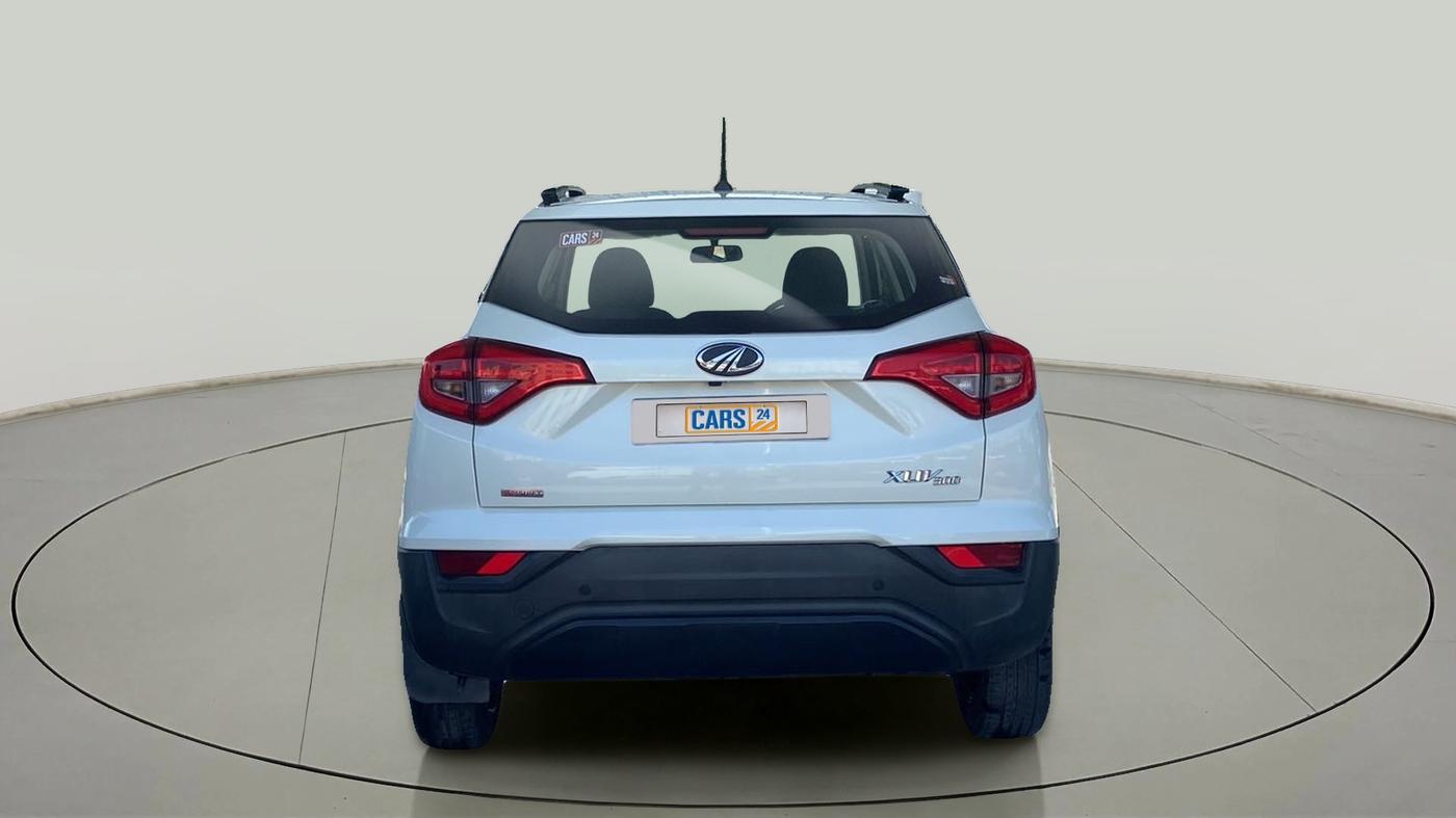 2022 Mahindra XUV300 W6 1.2 PETROL AMT, Petrol, Automatic, 24,615 km, Back/Rear