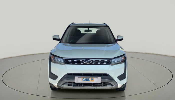2022 Mahindra XUV300 W6 1.2 PETROL AMT, Petrol, Automatic, 24,615 km, Front