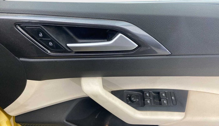 2022 Volkswagen VIRTUS GT PLUS TSI 1.5 EVO DSG, Petrol, Automatic, 19,507 km, Driver Side Door Panels Control