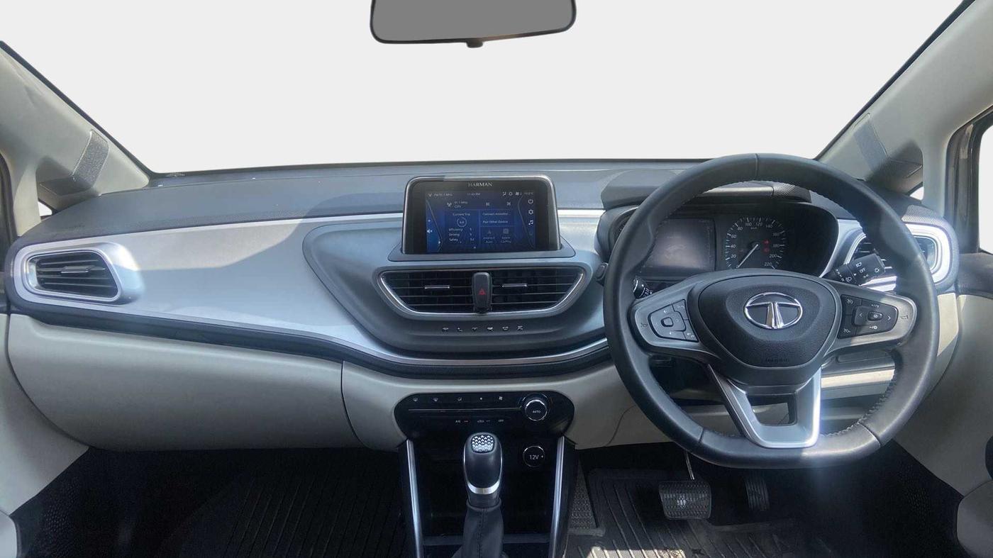 2022 Tata ALTROZ XZA, Petrol, Automatic, 6,131 km, Dashboard