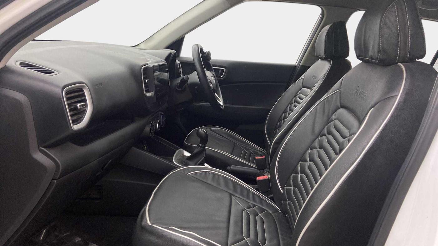 2019 Hyundai VENUE S 1.2, Petrol, Manual, 55,280 km, Right Side Front Door Cabin