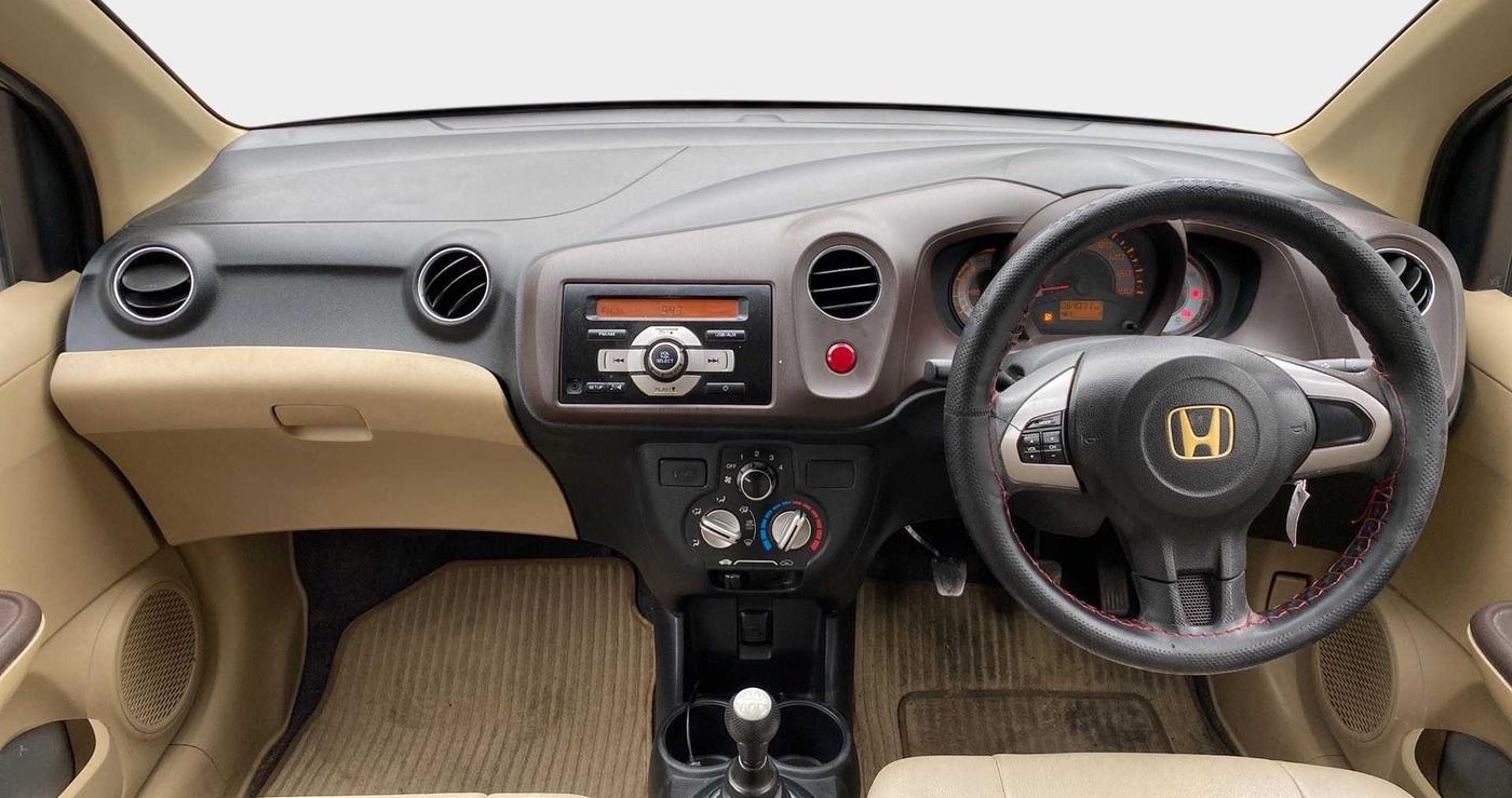 2012 Honda Brio S MT, Petrol, Manual, 64,038 km, Dashboard