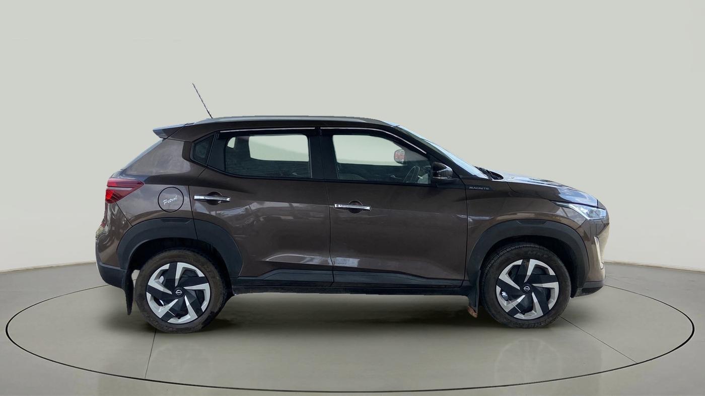 2022 Nissan MAGNITE XL TURBO CVT, Petrol, Automatic, 12,205 km, Right Side View