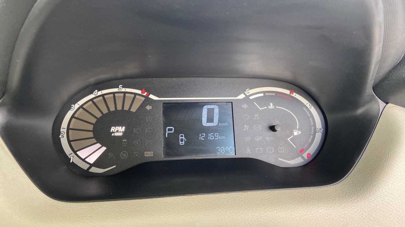 2022 Nissan MAGNITE XL TURBO CVT, Petrol, Automatic, 12,205 km, Odometer Image