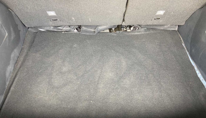 2022 Nissan MAGNITE XL TURBO CVT, Petrol, Automatic, 12,205 km, Boot Inside