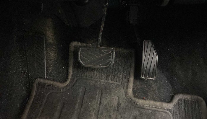 2019 Maruti XL6 ALPHA AT, Petrol, Automatic, 19,696 km, Pedals