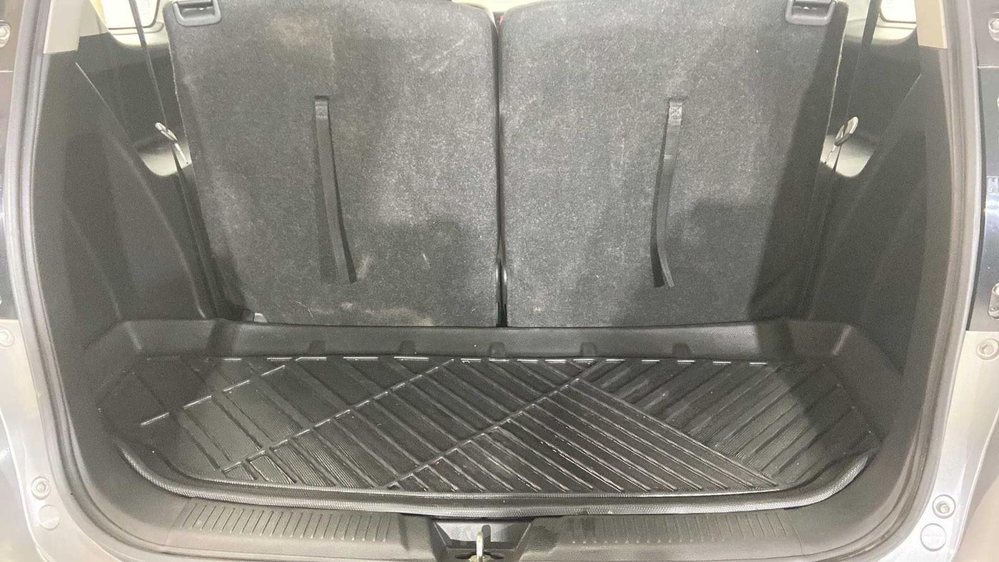 2019 Maruti XL6 ALPHA AT, Petrol, Automatic, 19,696 km, Boot Inside