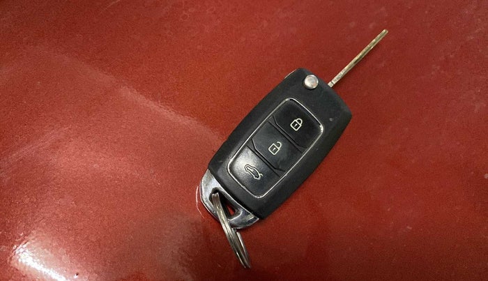 2013 Maruti Alto 800 LXI, Petrol, Manual, 98,770 km, Key Close Up