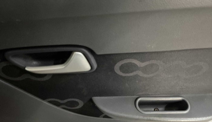 2013 Maruti Alto 800 LXI, Petrol, Manual, 98,770 km, Driver Side Door Panels Control