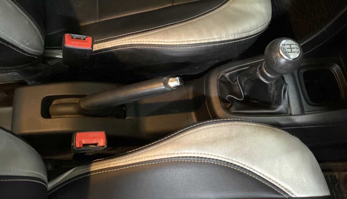 2016 Maruti Swift VXI, Petrol, Manual, 57,994 km, Gear Lever