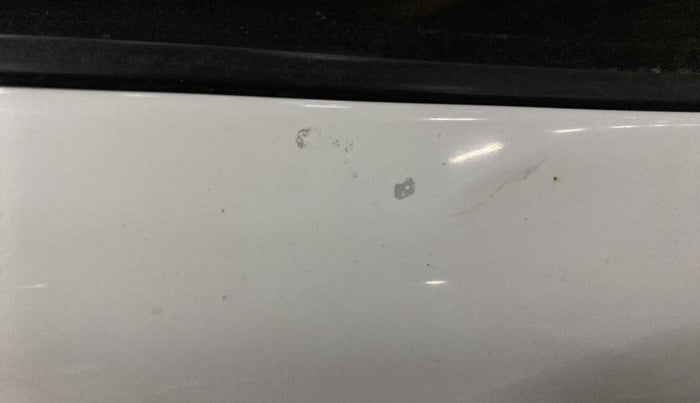 2013 Maruti Alto 800 LXI, Petrol, Manual, 1,01,614 km, Right A pillar - Slightly dented