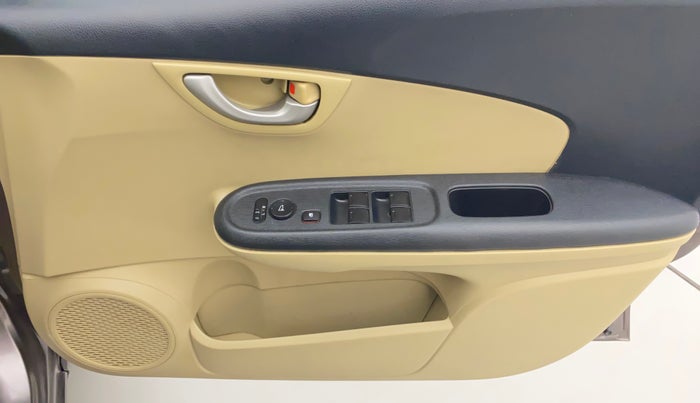 2014 Honda Brio VX MT, Petrol, Manual, 65,647 km, Driver Side Door Panels Control