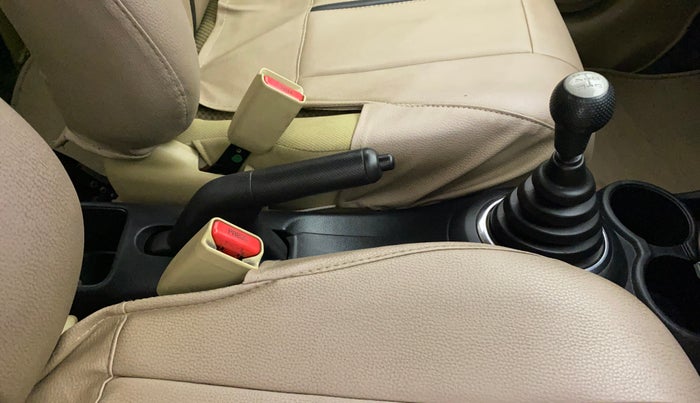 2014 Honda Brio VX MT, Petrol, Manual, 65,647 km, Gear Lever