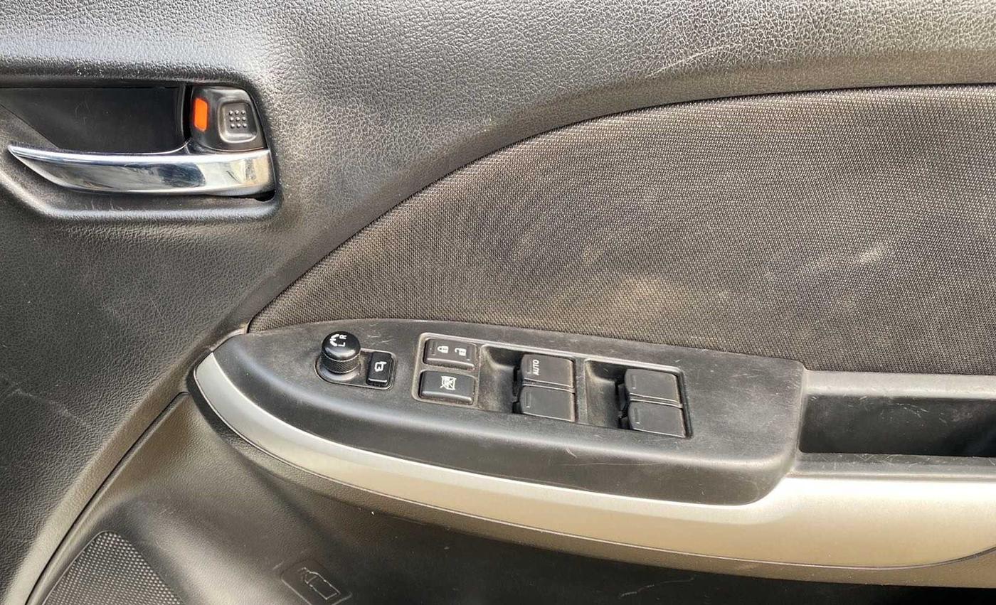2017 Maruti Baleno DELTA PETROL 1.2, Petrol, Manual, 67,857 km, Driver Side Door Panels Control