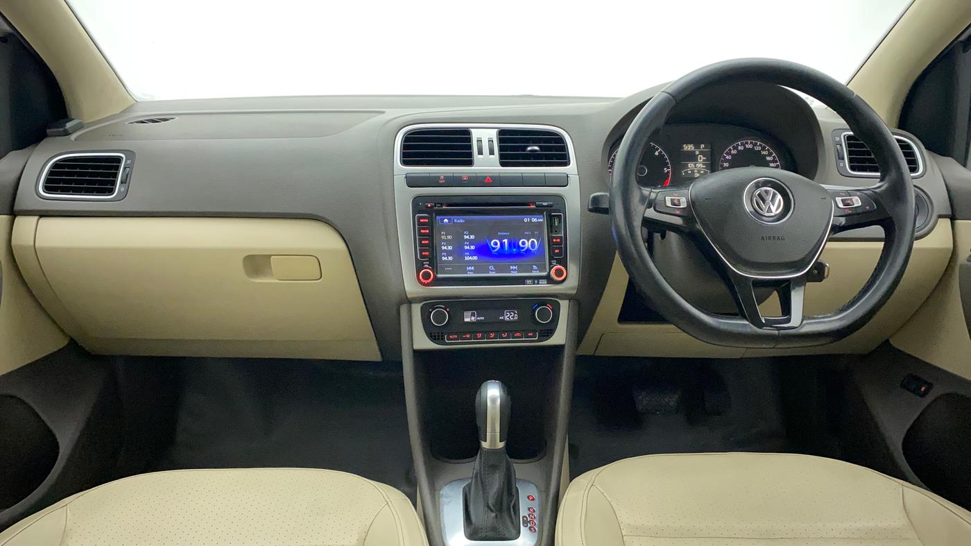 2015 Volkswagen Vento HIGHLINE 1.5 AT, Diesel, Automatic, 1,05,420 km, Dashboard
