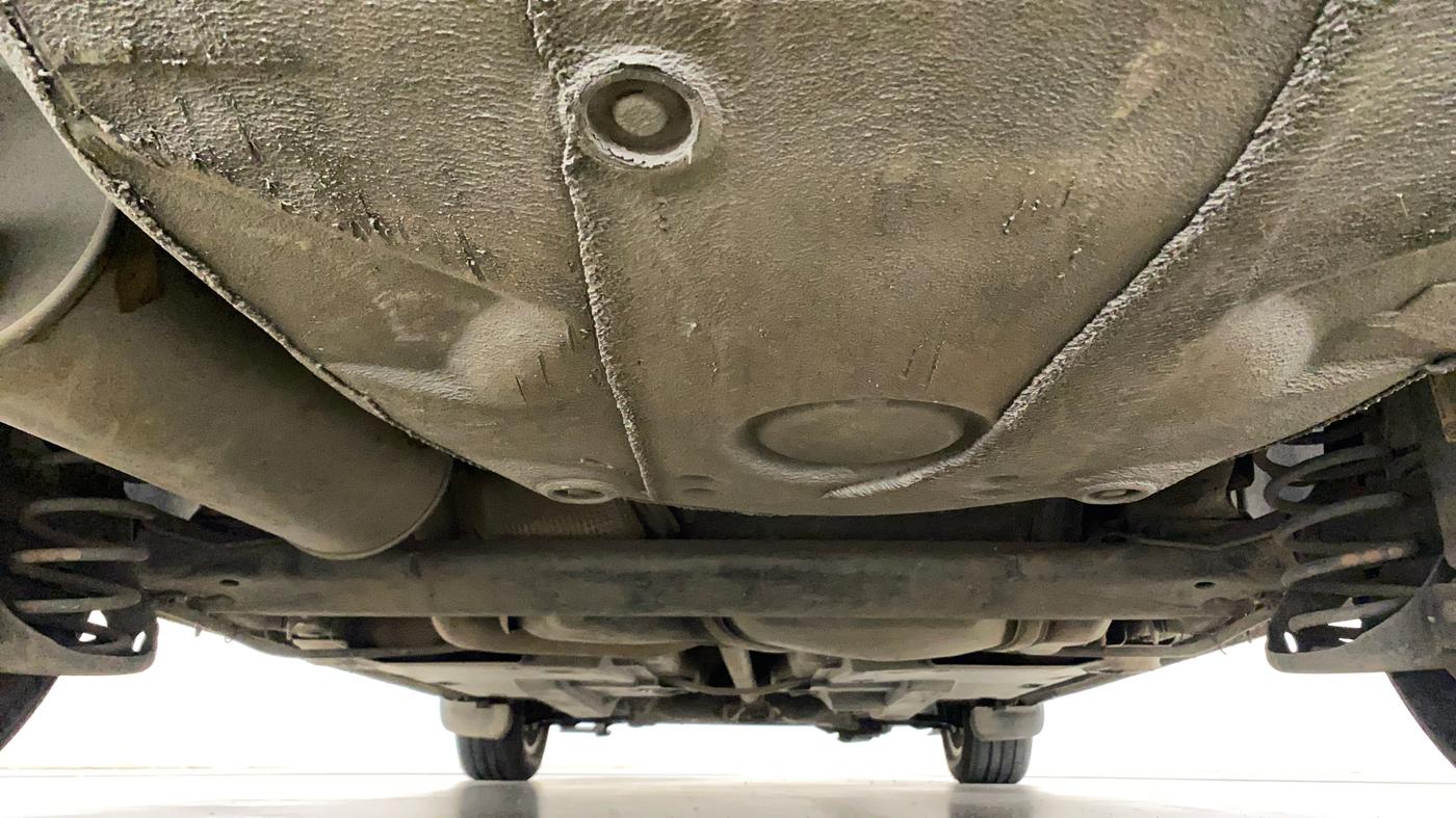 2015 Volkswagen Vento HIGHLINE 1.5 AT, Diesel, Automatic, 1,05,420 km, Rear Underbody