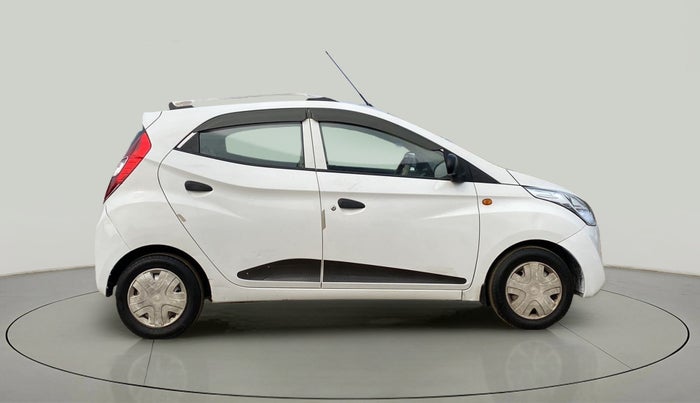 2017 Hyundai Eon ERA + SE, Petrol, Manual, 75,935 km, Right Side View