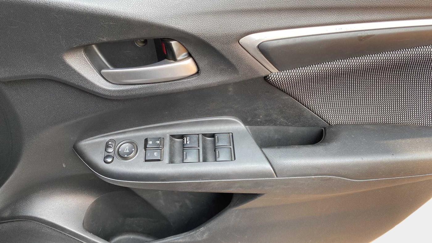 2018 Honda WR-V 1.2L I-VTEC VX MT, Petrol, Manual, 46,515 km, Driver Side Door Panels Control