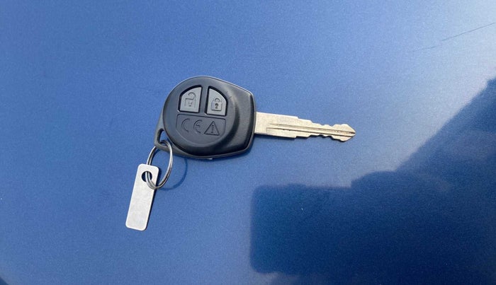 2018 Maruti Ciaz DELTA 1.5 SHVS MT PETROL, Petrol, Manual, 62,315 km, Key Close Up