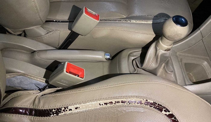 2015 Maruti Swift Dzire VDI ABS, Diesel, Manual, 64,825 km, Gear Lever