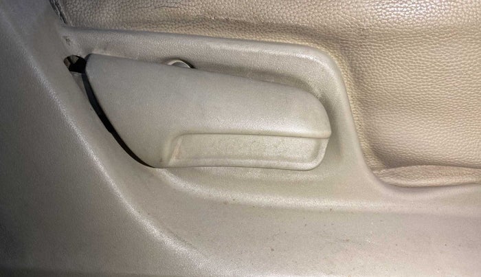 2015 Maruti Swift Dzire VDI ABS, Diesel, Manual, 64,825 km, Driver Side Adjustment Panel