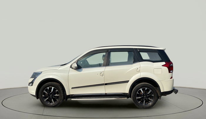 2018 Mahindra XUV500 W11, Diesel, Manual, 1,02,006 km, Left Side