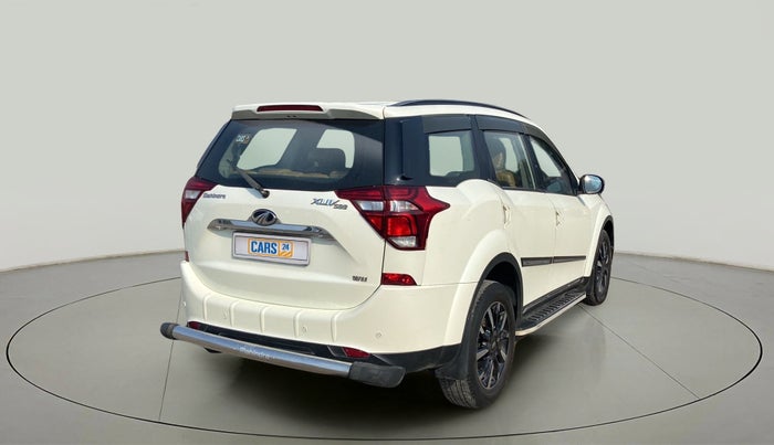 2018 Mahindra XUV500 W11, Diesel, Manual, 1,02,006 km, Right Back Diagonal