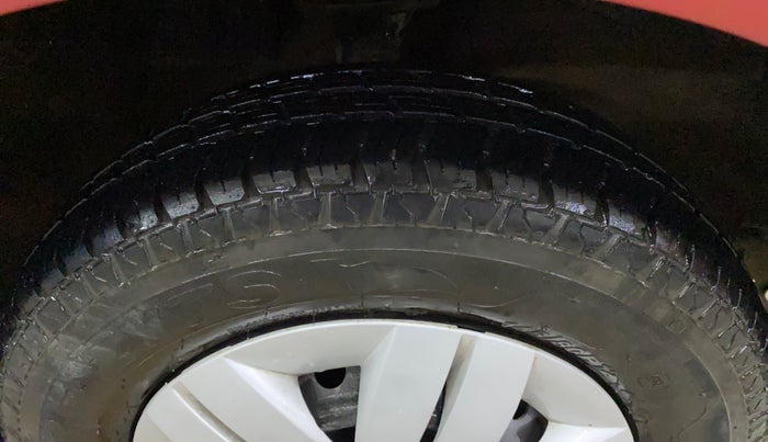 2017 Maruti Alto 800 LXI, Petrol, Manual, 14,814 km, Right Front Tyre Tread
