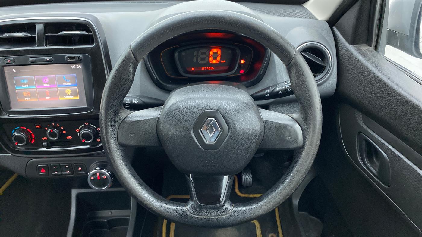 2018 Renault Kwid RXT 1.0 EASY-R  AT, Petrol, Automatic, 97,709 km, Steering Wheel Close Up