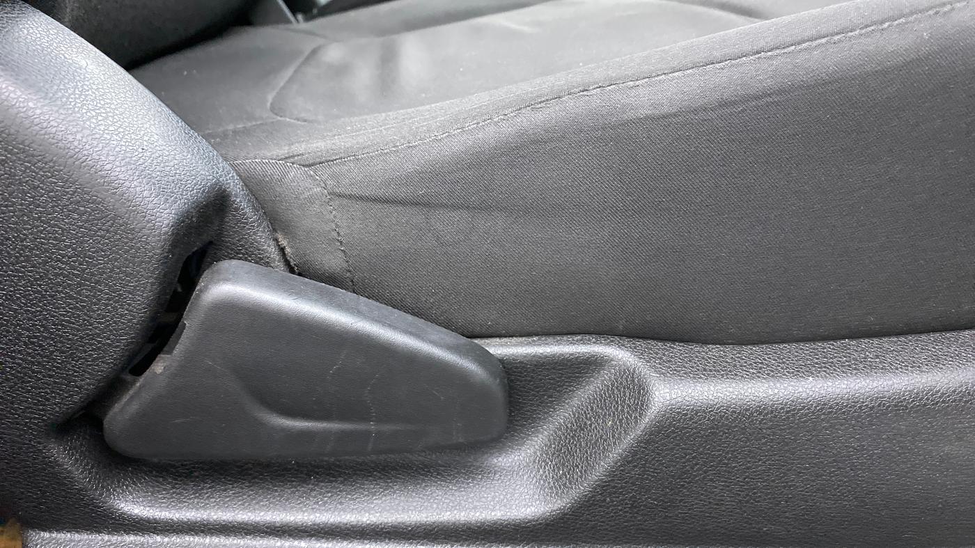 2018 Renault Kwid RXT 1.0 EASY-R  AT, Petrol, Automatic, 97,709 km, Driver Side Adjustment Panel