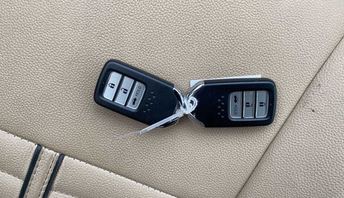 2021 Honda City 1.5L I-VTEC V MT 5TH GEN, Petrol, Manual, 19,944 km, Key Close Up