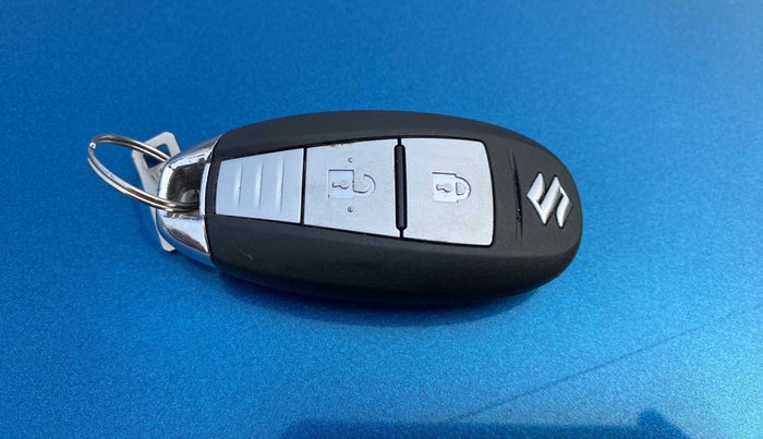 2018 Maruti IGNIS ALPHA 1.2 AMT DUAL TONE, Petrol, Automatic, 15,972 km, Key Close Up