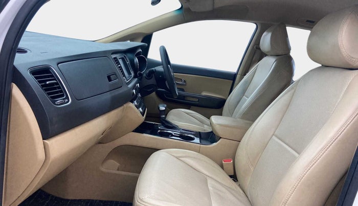 2020 KIA CARNIVAL PREMIUM 2.2 7 STR, Diesel, Automatic, 66,902 km, Right Side Front Door Cabin