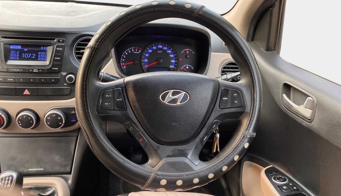 2015 Hyundai Xcent S (O) 1.2, Petrol, Manual, 26,231 km, Steering Wheel Close Up