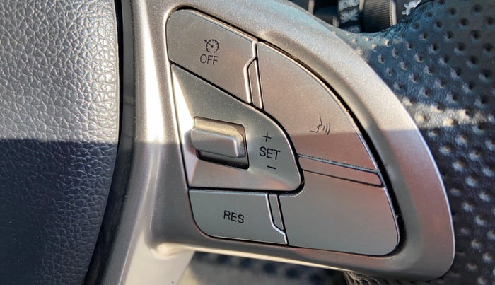 2023 Mahindra XUV300 W8 (O) 1.2 PETROL, Petrol, Manual, 13,938 km, Adaptive Cruise Control