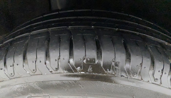 2019 Maruti Baleno ZETA PETROL 1.2, Petrol, Manual, 67,885 km, Right Rear Tyre Tread