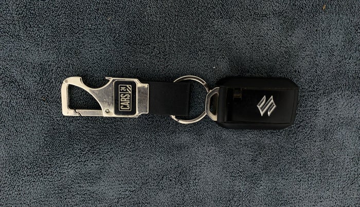 2019 Maruti Baleno ZETA PETROL 1.2, Petrol, Manual, 67,885 km, Key Close Up