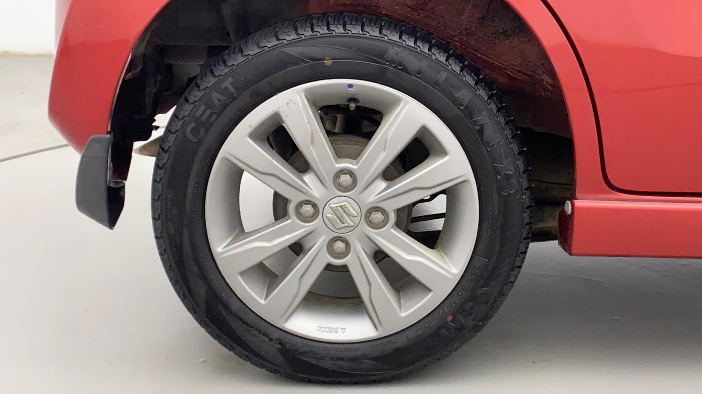 2014 Maruti Wagon R Stingray VXI, Petrol, Manual, 41,131 km, Right Rear Wheel
