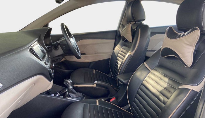 2019 Hyundai Verna 1.6 VTVT SX + AT, Petrol, Automatic, 30,113 km, Right Side Front Door Cabin