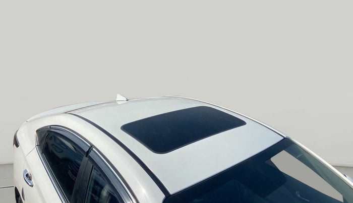 2019 Hyundai Verna 1.6 VTVT SX + AT, Petrol, Automatic, 30,113 km, Roof