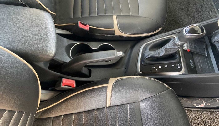 2019 Hyundai Verna 1.6 VTVT SX + AT, Petrol, Automatic, 30,113 km, Gear Lever