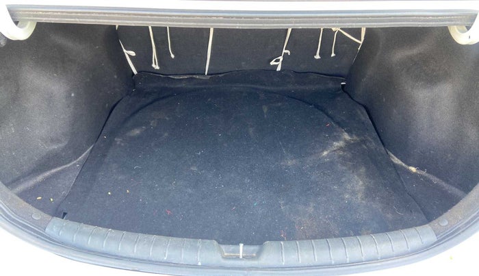 2019 Hyundai Verna 1.6 VTVT SX + AT, Petrol, Automatic, 30,113 km, Boot Inside
