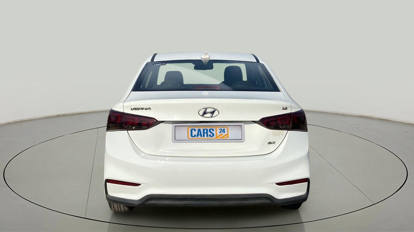2019 Hyundai Verna 1.6 VTVT SX + AT, Petrol, Automatic, 30,113 km, Back/Rear